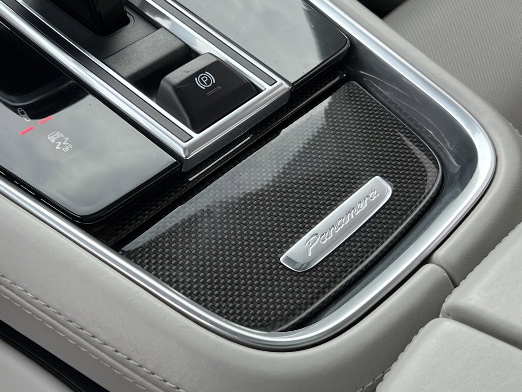 Used 2018 Porsche Panamera Turbo w/ Sportdesign Package image 30