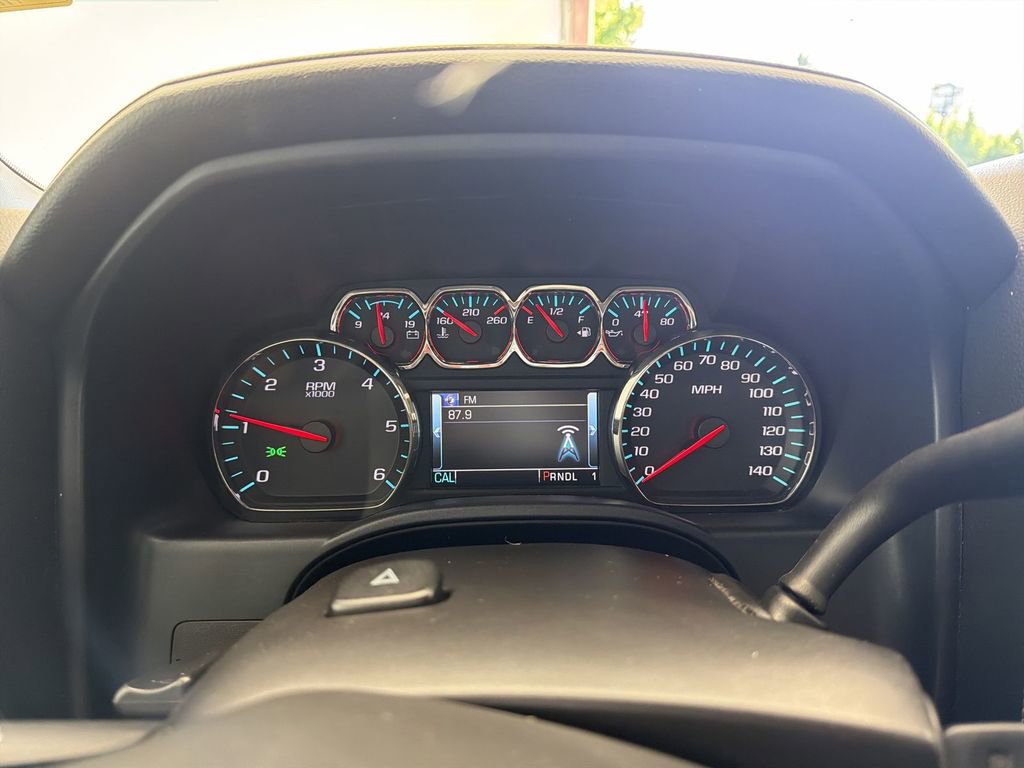 Used 2018 GMC Sierra 2500 SLT w/ Driver Alert Package AWD/4WD image 11