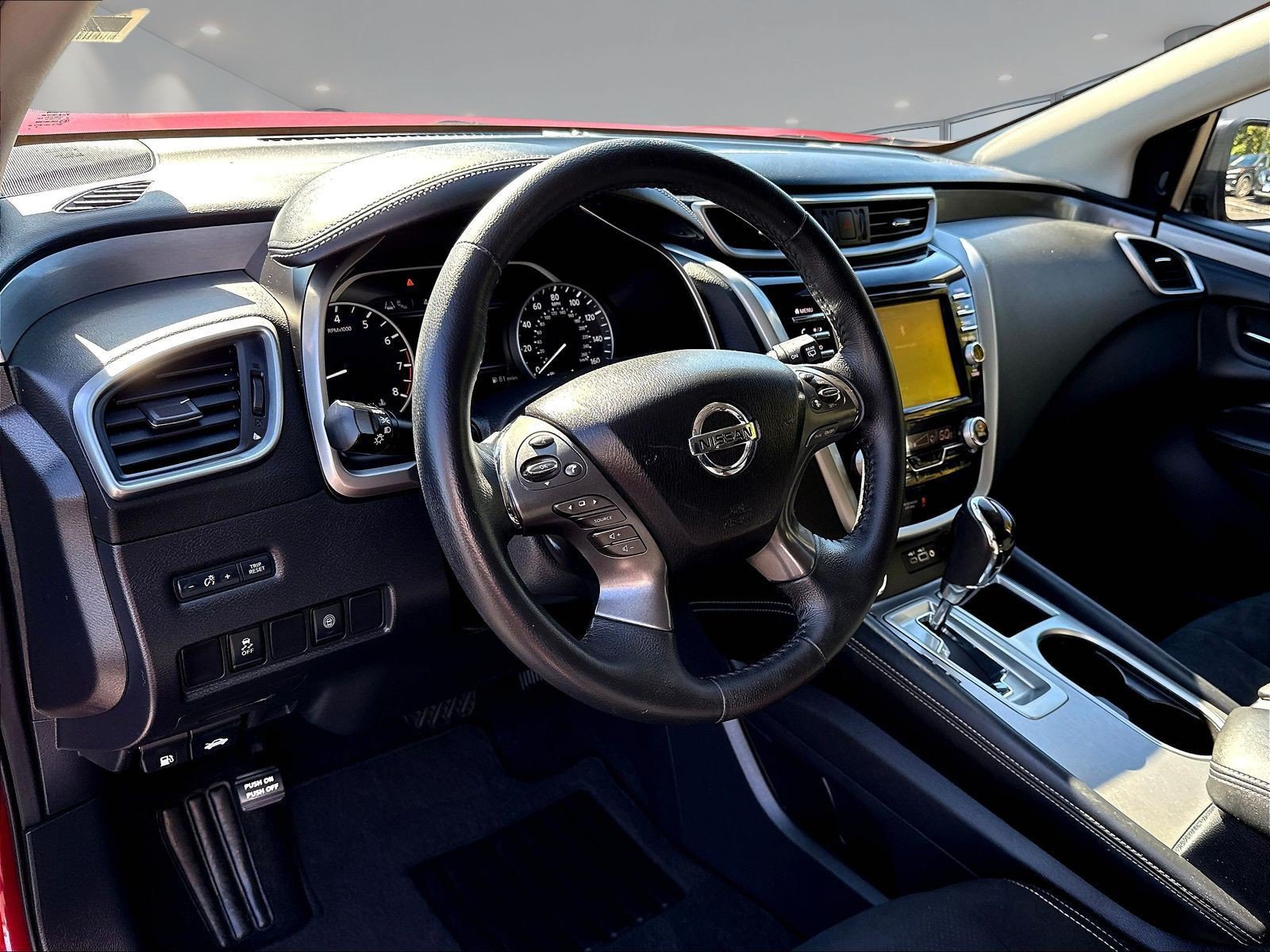 Used 2020 Nissan Murano SV AWD/4WD image 19
