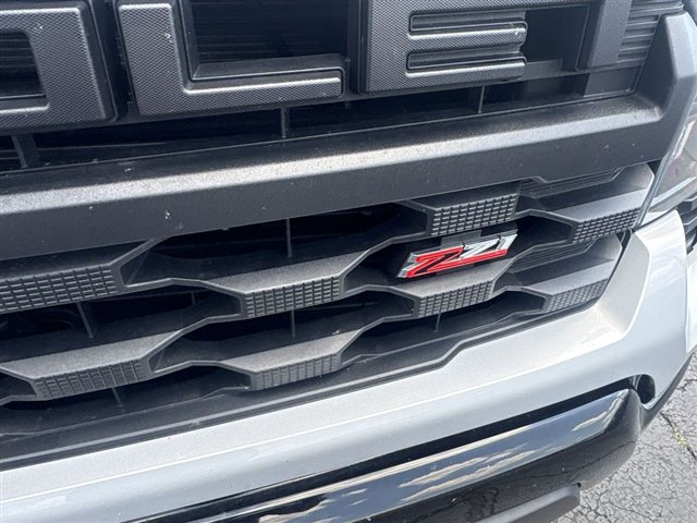 Certified 2022 Chevrolet Silverado 1500 Custom Trail Boss w/ LPO, Dark Essentials Package AWD/4WD image 30