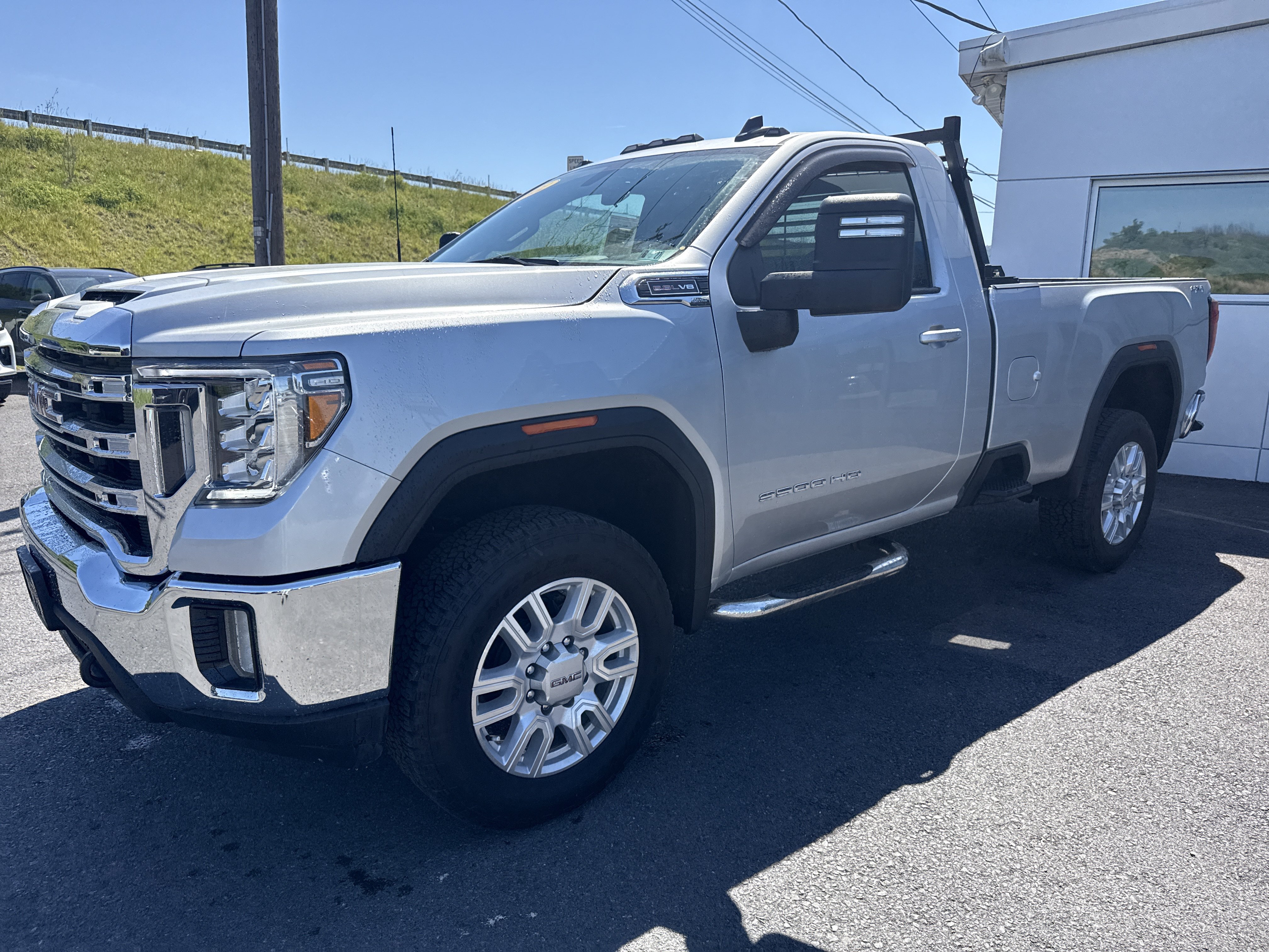 Used 2022 GMC Sierra 3500 SLE w/ SLE Convenience Package AWD/4WD image 7