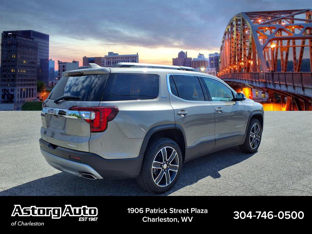 Used 2022 GMC Acadia SLT w/ Preferred Package AWD/4WD image 3