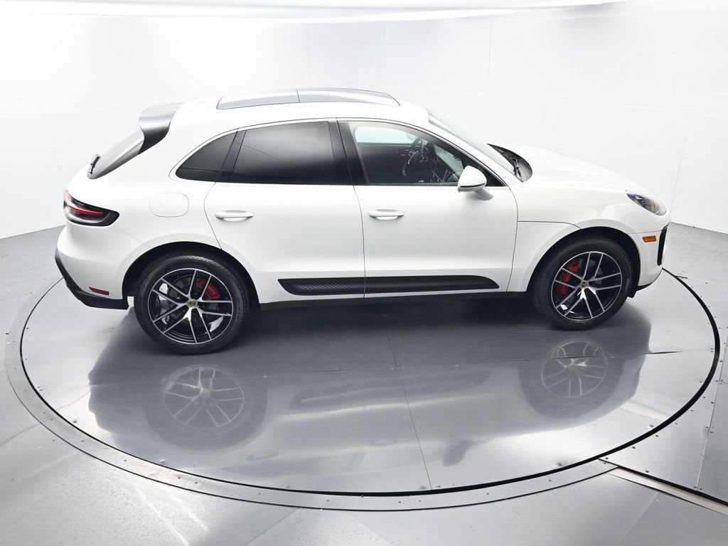 Certified 2023 Porsche Macan S AWD/4WD image 41