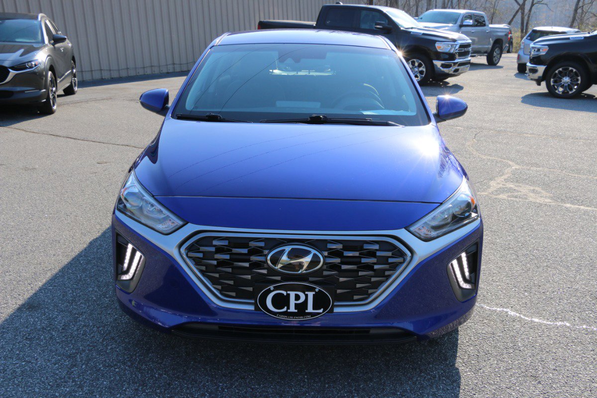 Used 2021 Hyundai Ioniq SE FWD image 11