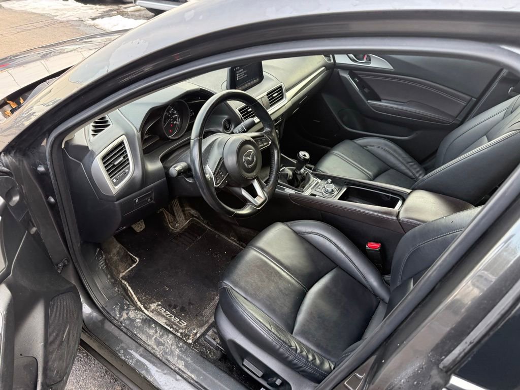 Used 2018 MAZDA MAZDA3 Touring image 7
