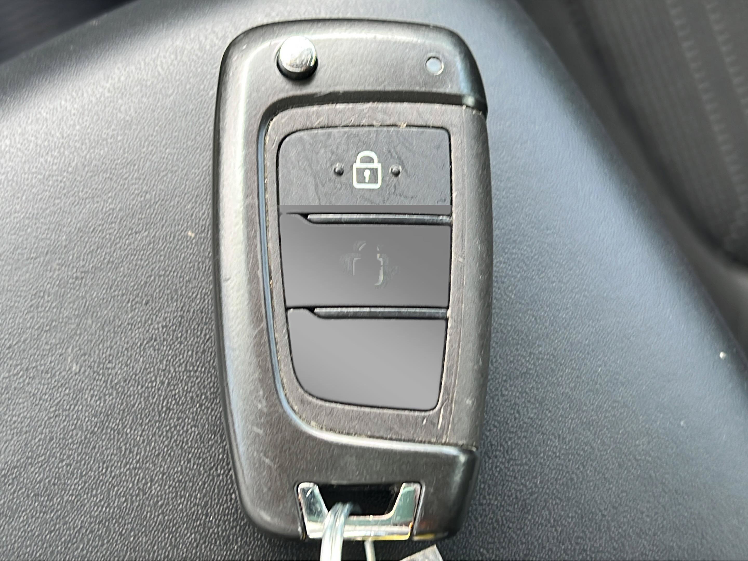 Certified 2024 Hyundai Venue SE FWD image 22