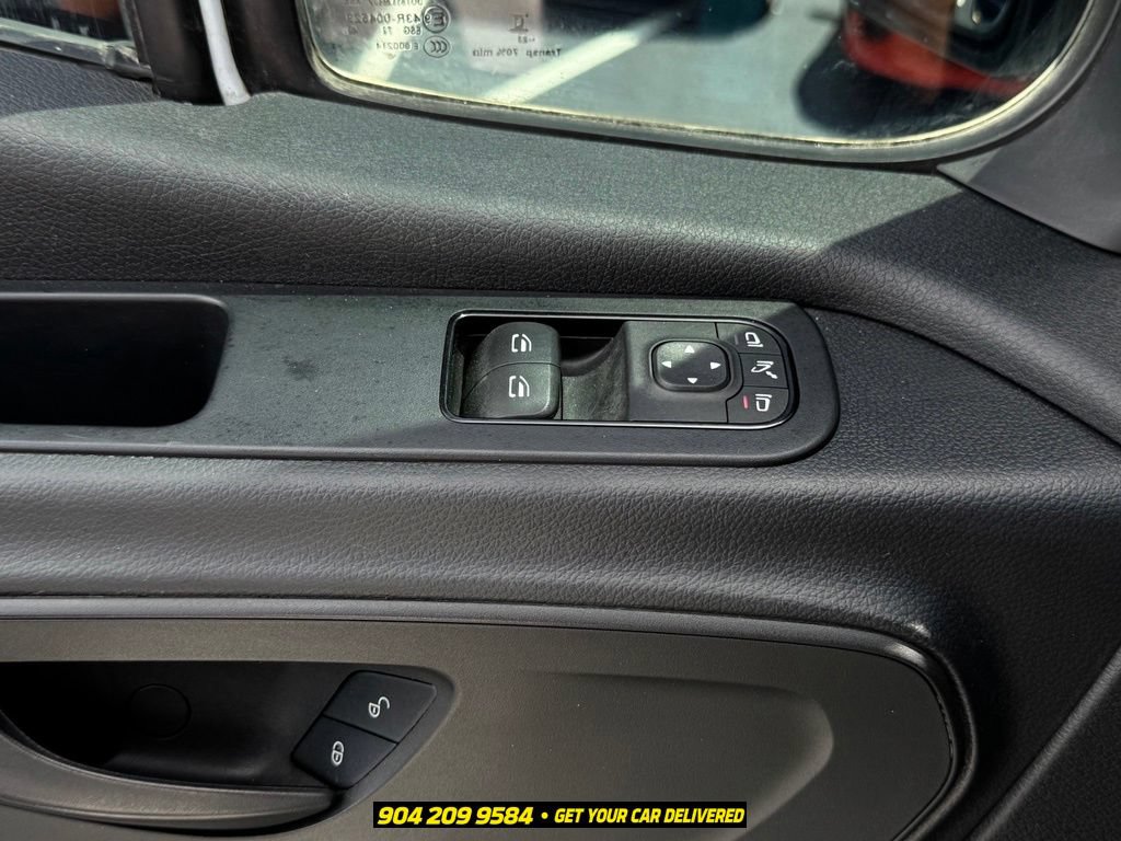 Used 2023 Mercedes-Benz Sprinter 2500 image 15