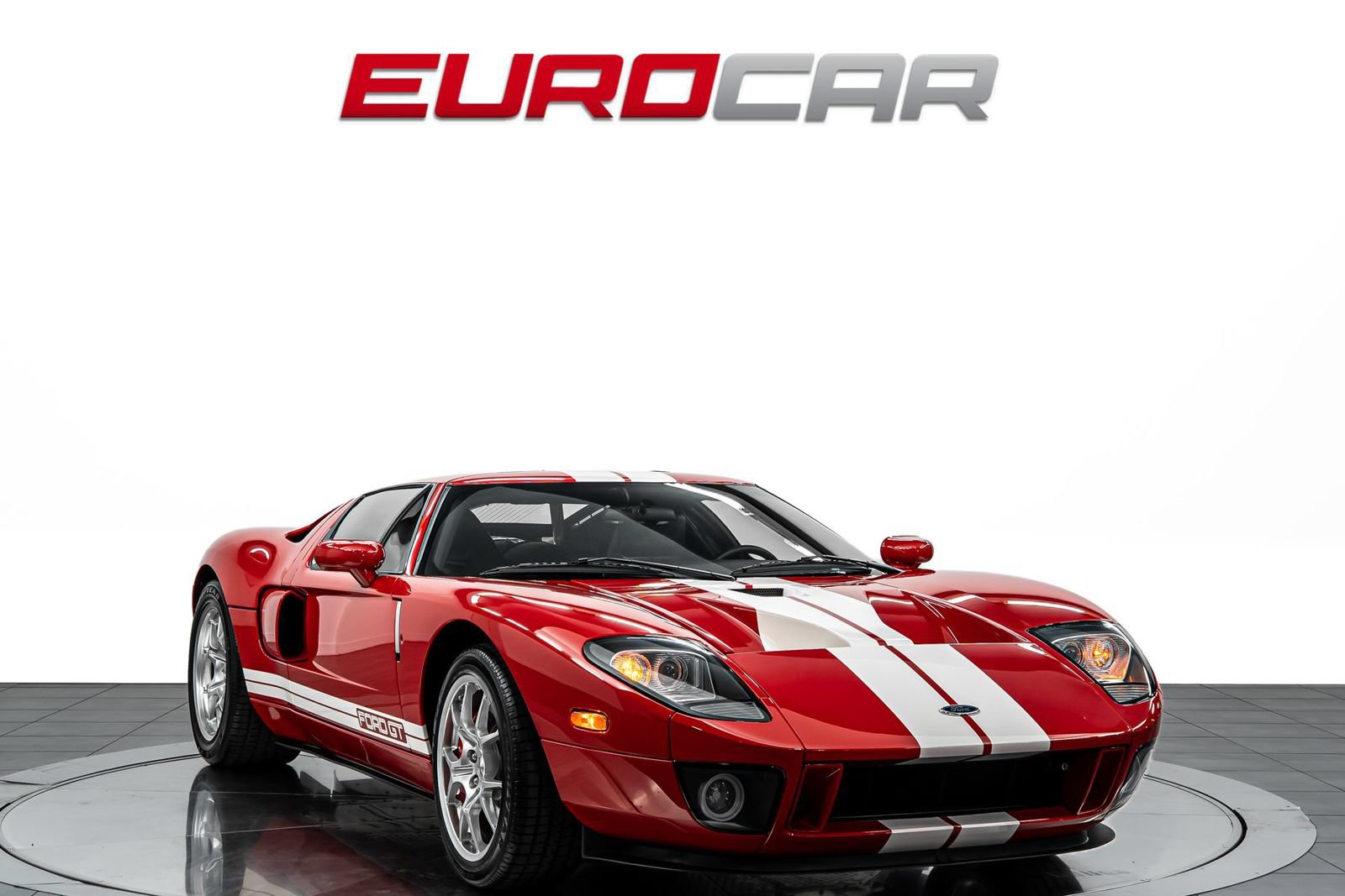 Used 2005 Ford GT RWD image 7