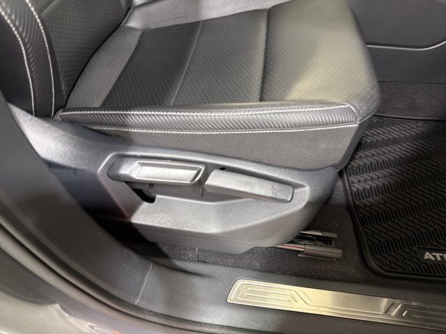 Certified 2021 Volkswagen Atlas Cross Sport SE w/ Panoramic Sunroof Package AWD/4WD image 37