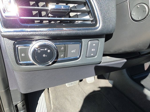Used 2020 Lincoln Navigator Reserve AWD/4WD image 19