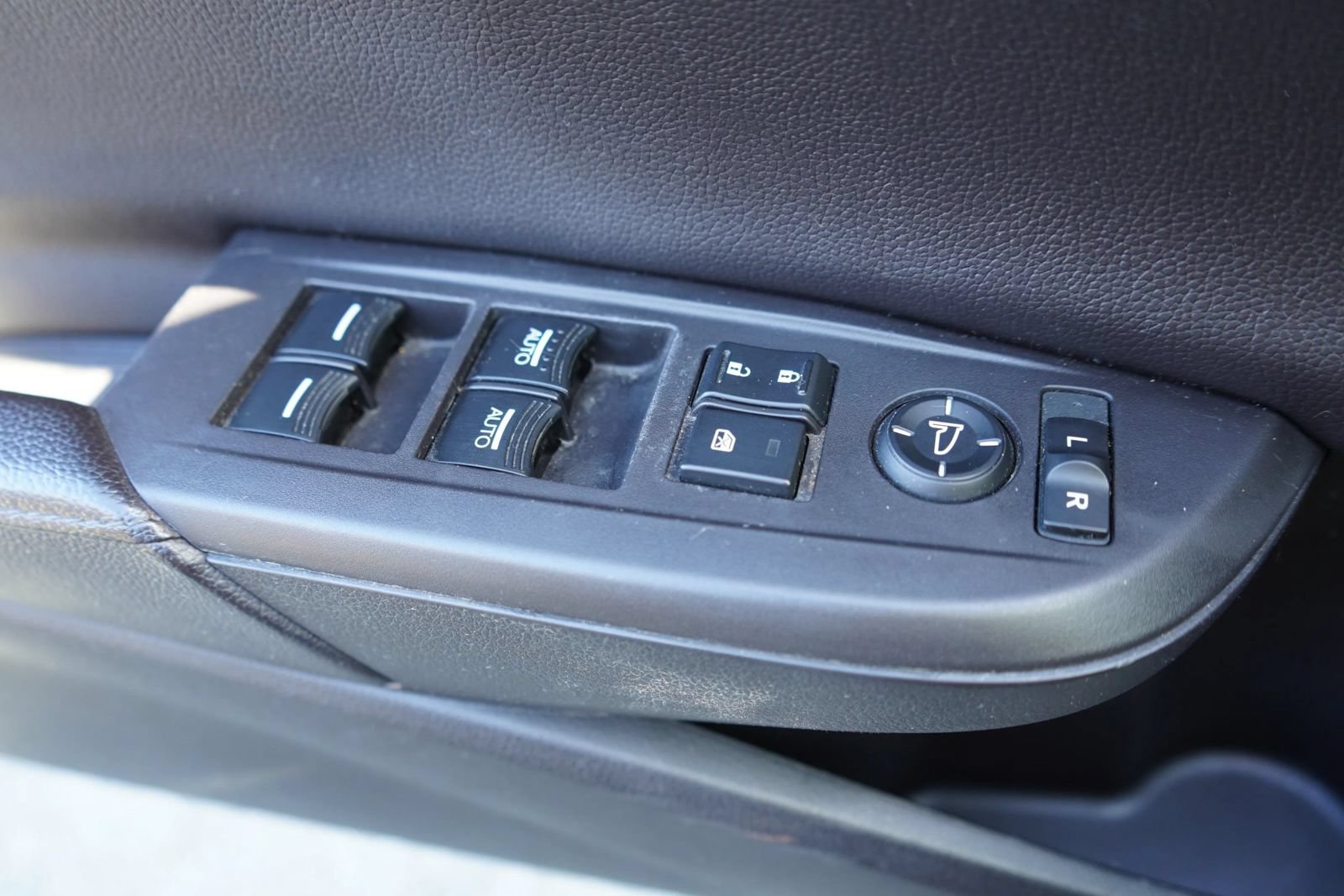 Used 2018 Acura ILX FWD image 14