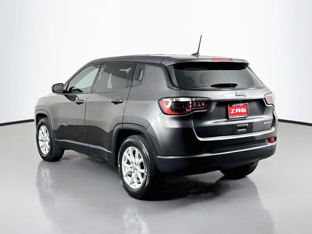 Used 2020 Jeep Compass Sport FWD image 3