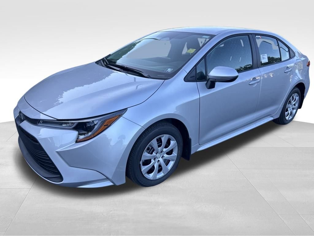 New 2025 Toyota Corolla LE
