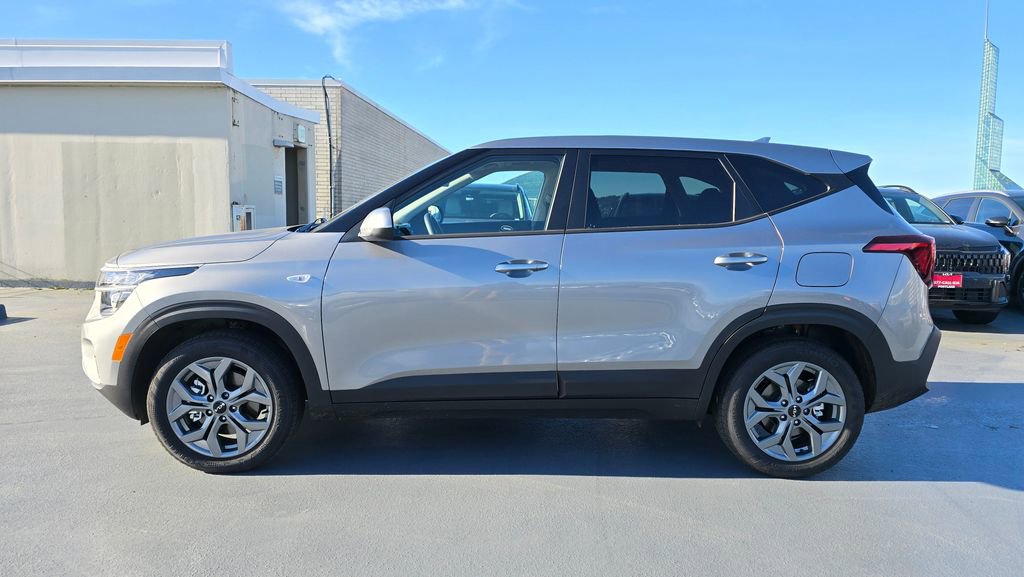 Certified 2026 Kia Seltos LX image 8