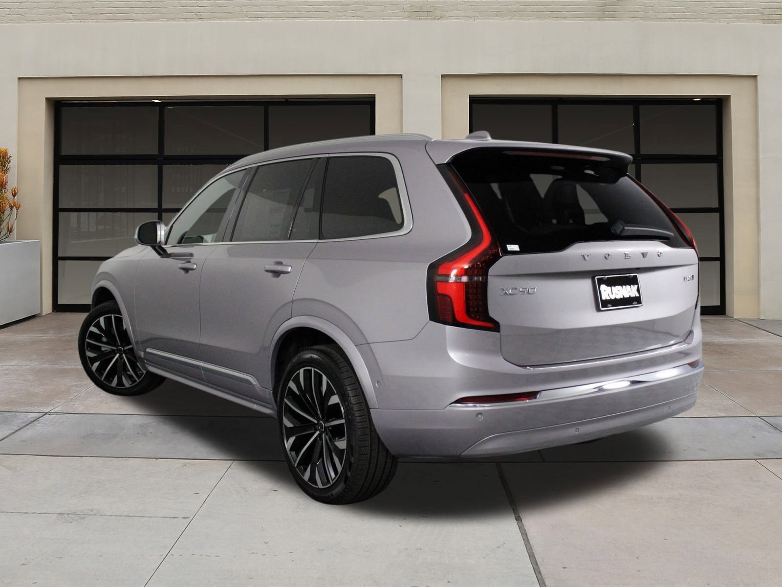 New 2026 Volvo XC90 B6 Plus w/ Protection Package Premier image 3