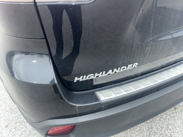 Used 2017 Toyota Highlander XLE image 9