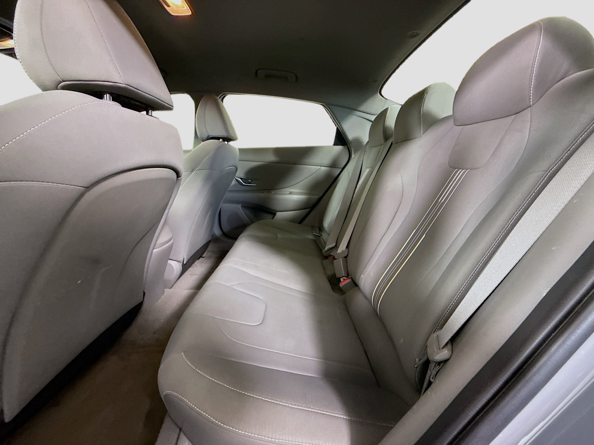 Used 2023 Hyundai Elantra SEL w/ Convenience Package FWD image 25