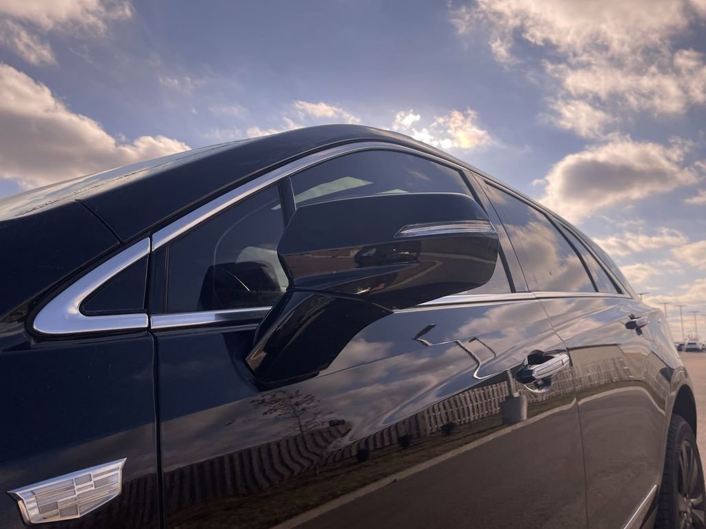 Certified 2024 Cadillac XT5 Premium Luxury FWD image 11