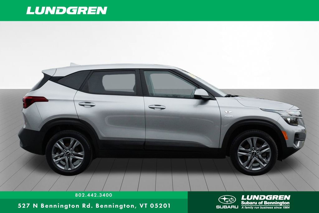 Used 2022 Kia Seltos LX image 2