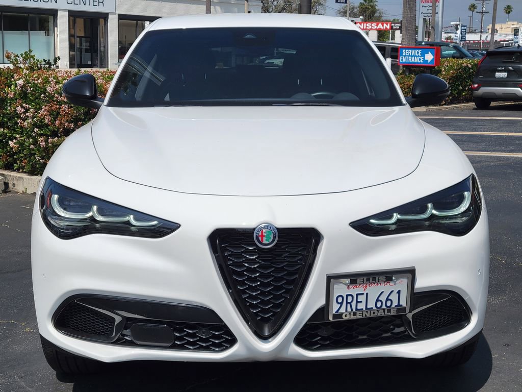 Used 2024 Alfa Romeo Stelvio Sprint image 30