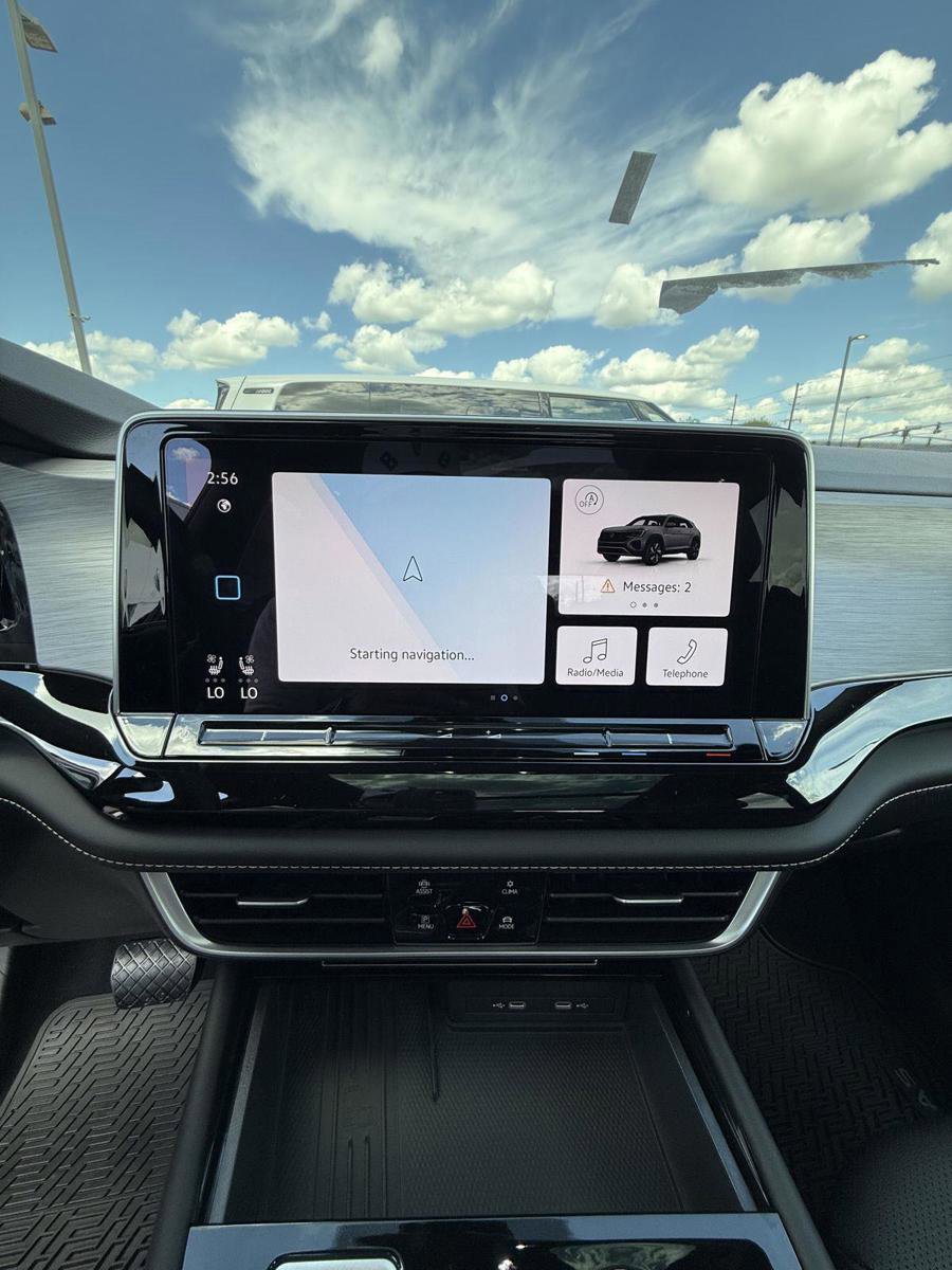 New 2026 Volkswagen Atlas Cross Sport SE image 14