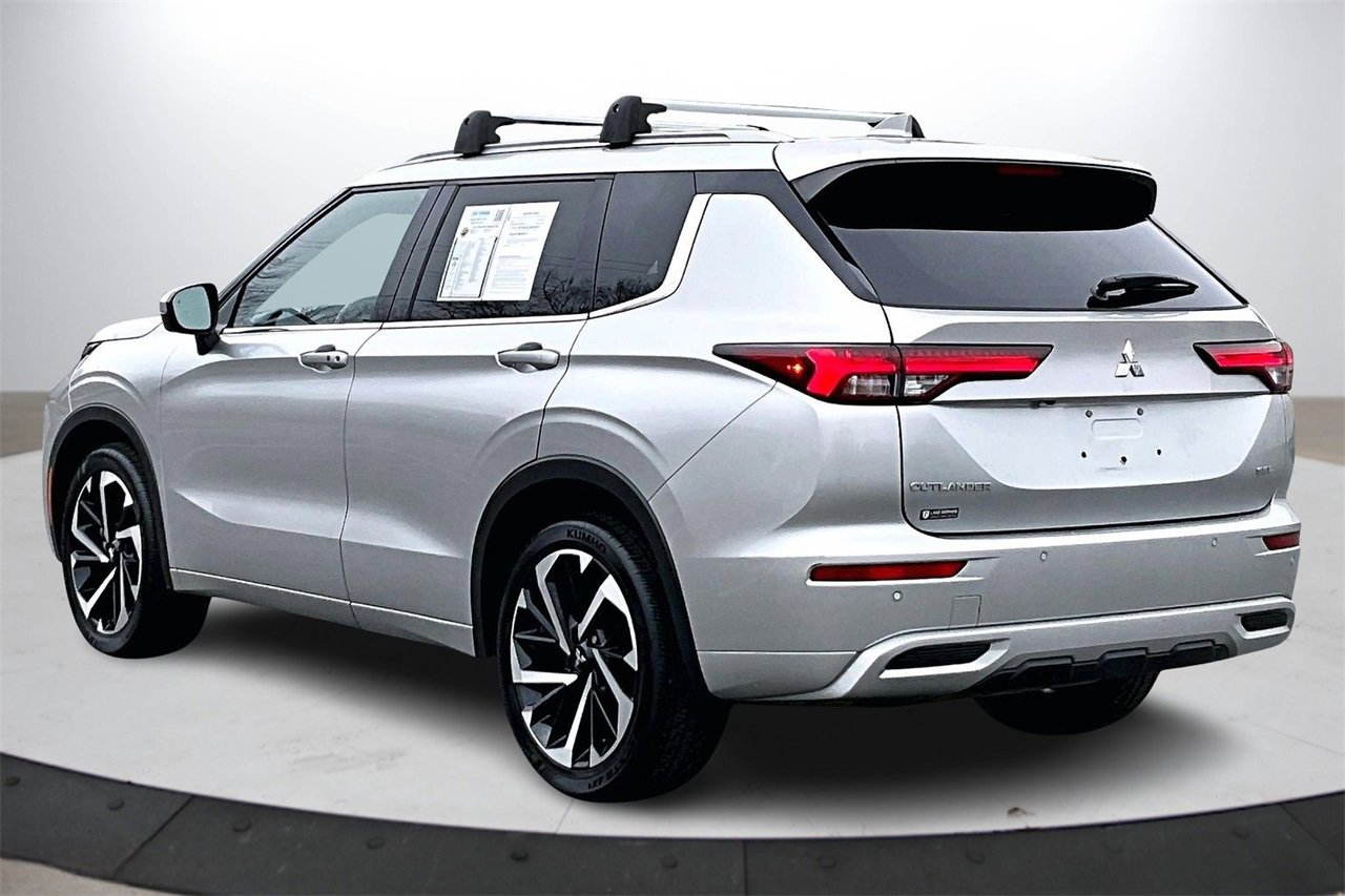 Used 2022 Mitsubishi Outlander SEL image 6