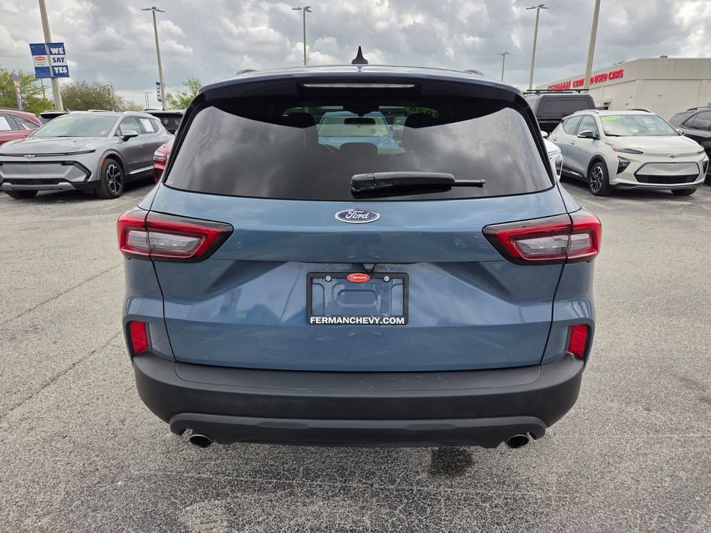 Used 2025 Ford Escape ST-Line image 11