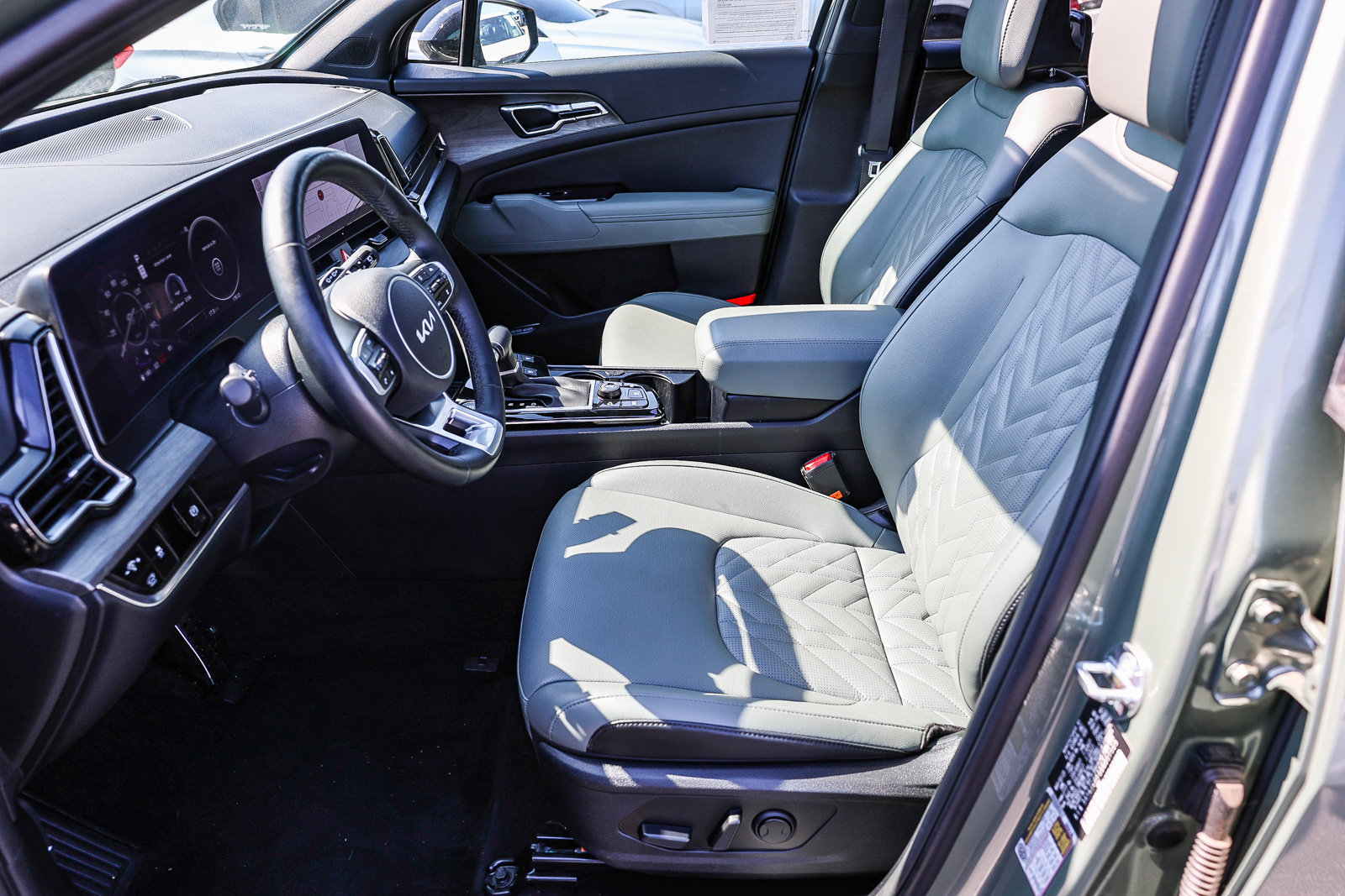 Used 2025 Kia Sportage X-Pro Prestige AWD/4WD image 10