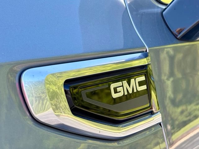 Used 2023 GMC Yukon XL Denali AWD/4WD image 15