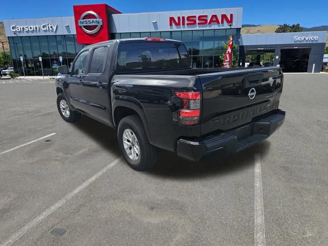 Used 2024 Nissan Frontier SV image 9