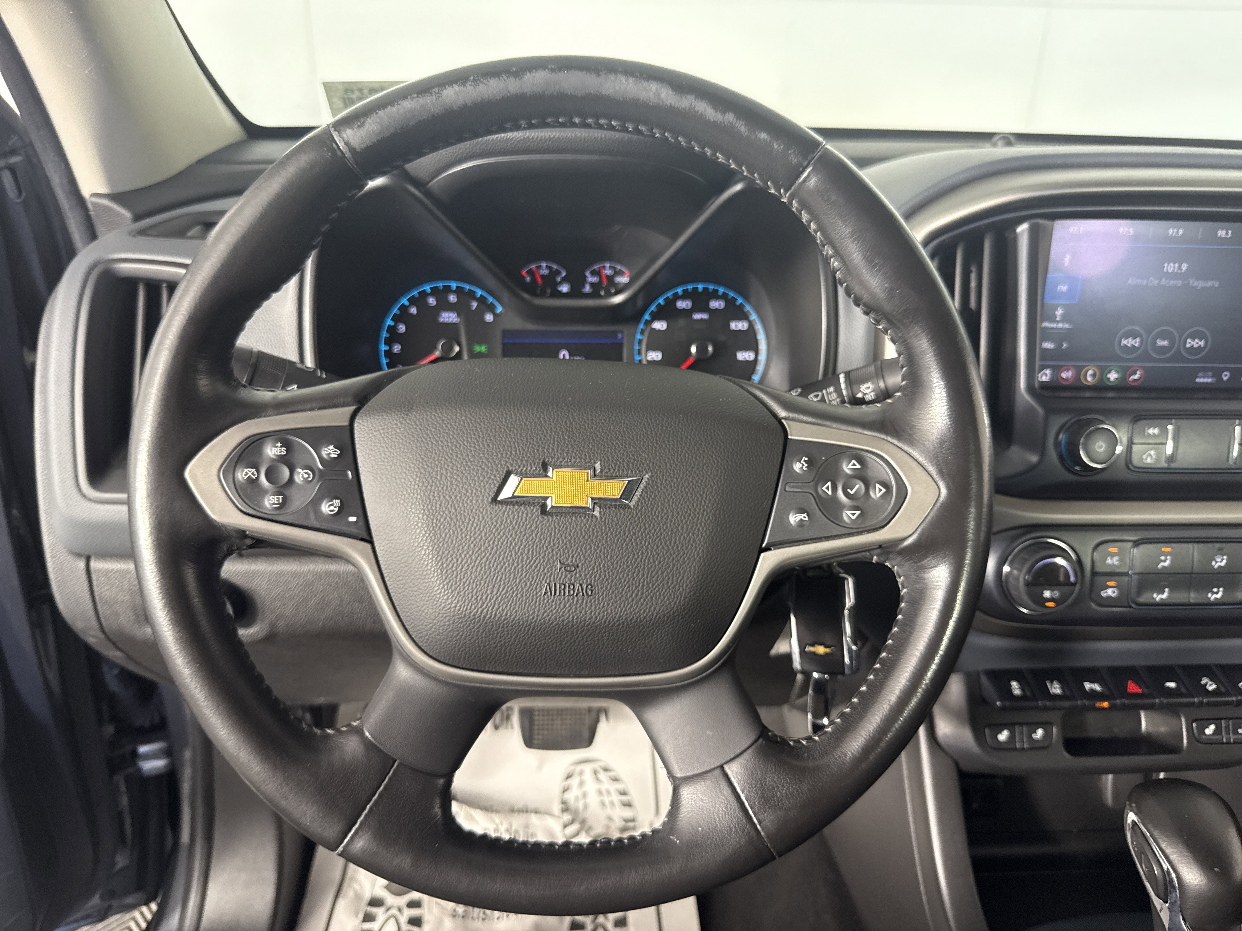 Used 2022 Chevrolet Colorado Z71 w/ Safety Package image 22