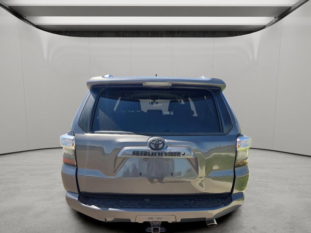 Used 2018 Toyota 4Runner SR5 Premium AWD/4WD image 4