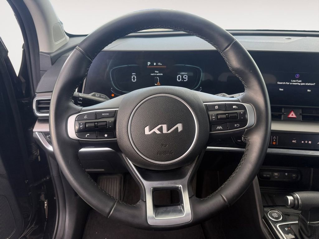 Used 2024 Kia Sportage EX image 15