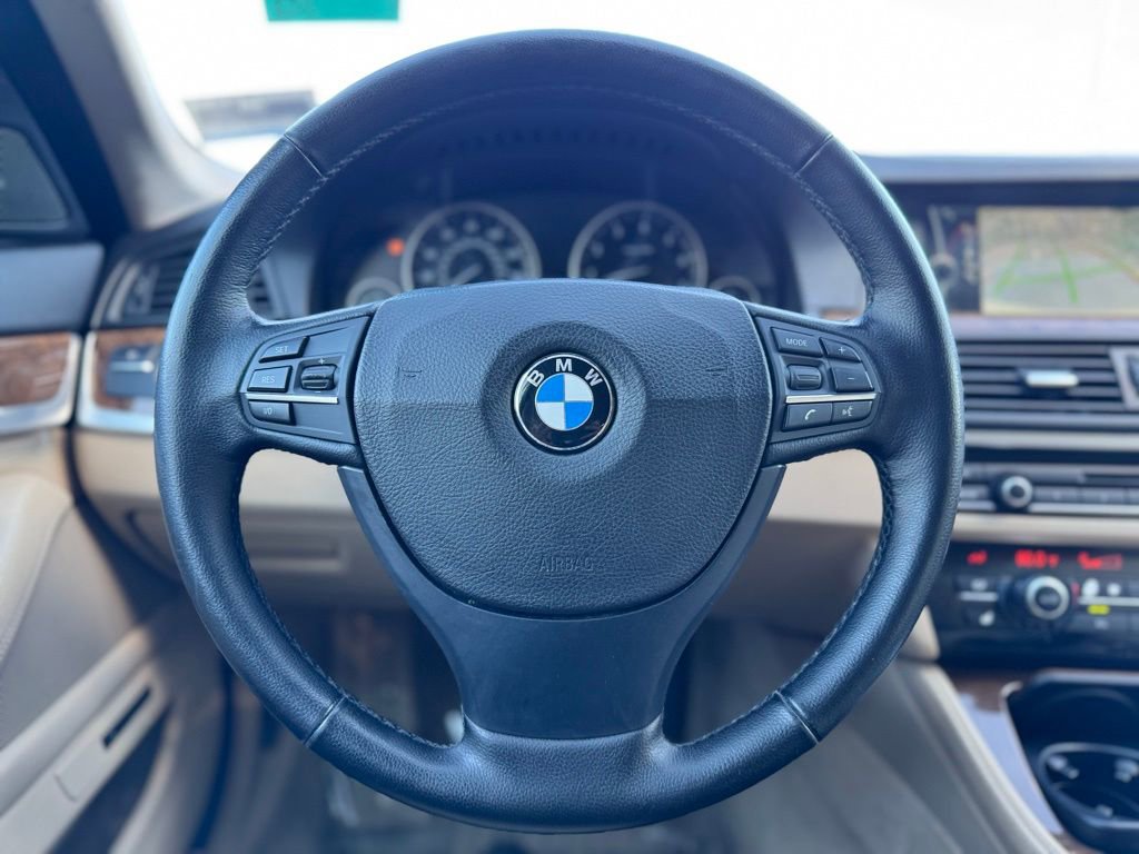 Used 2011 BMW 535i Sedan image 22
