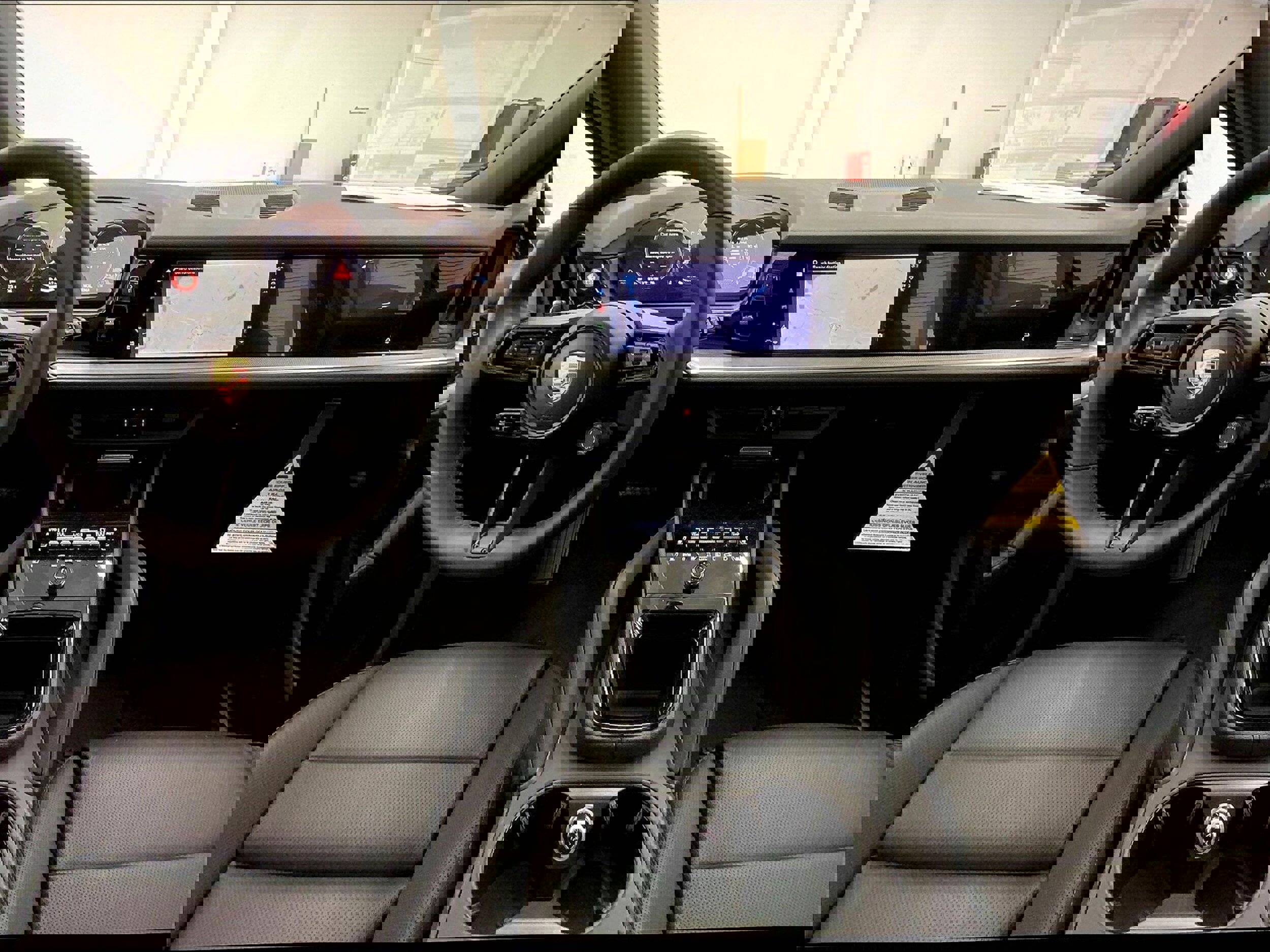 New 2025 Porsche Cayenne image 9