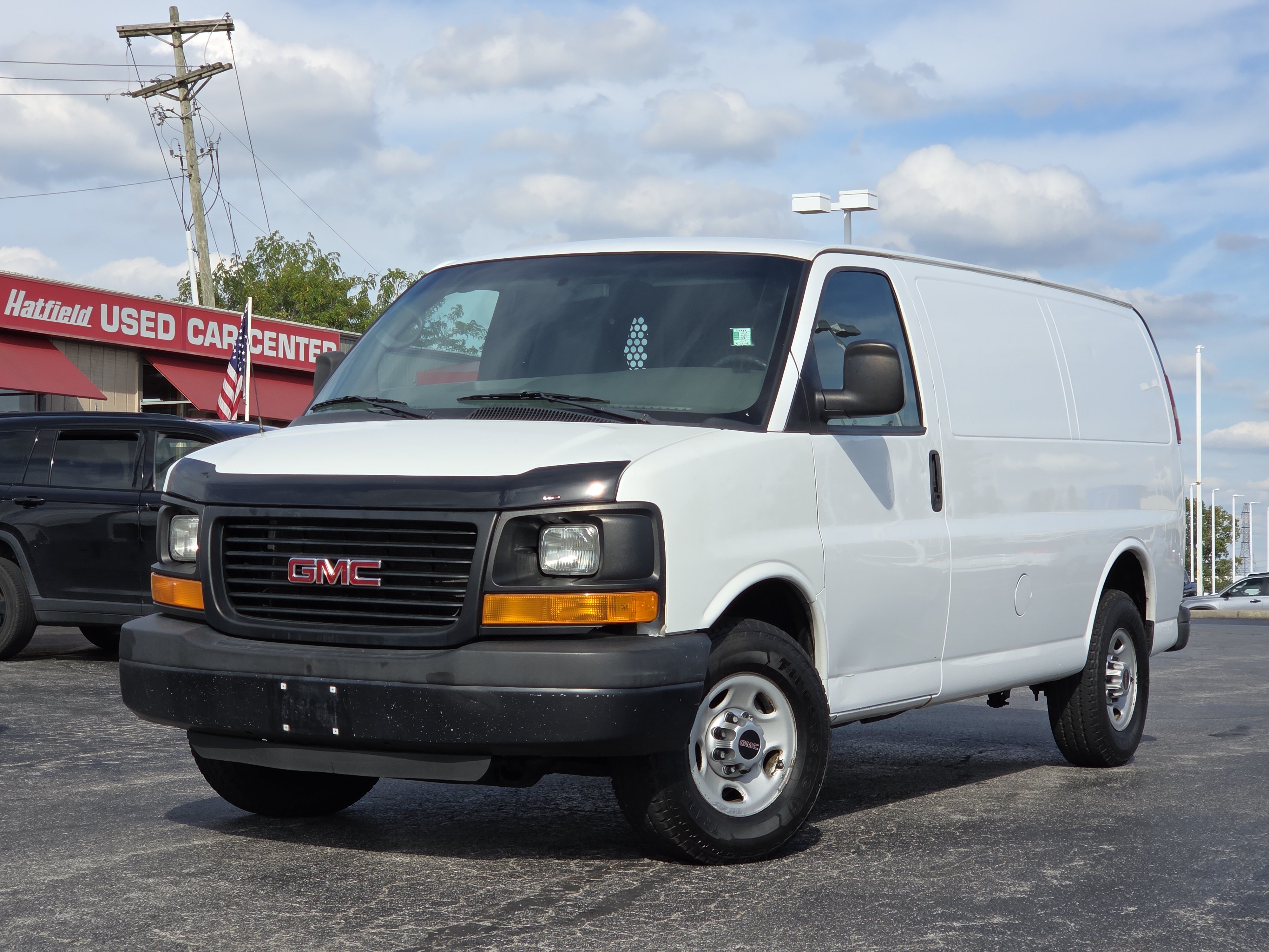 Used 2015 GMC Savana 2500 RWD image 2