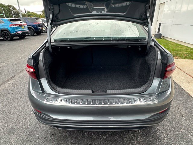 Used 2026 Volkswagen Jetta S FWD image 15