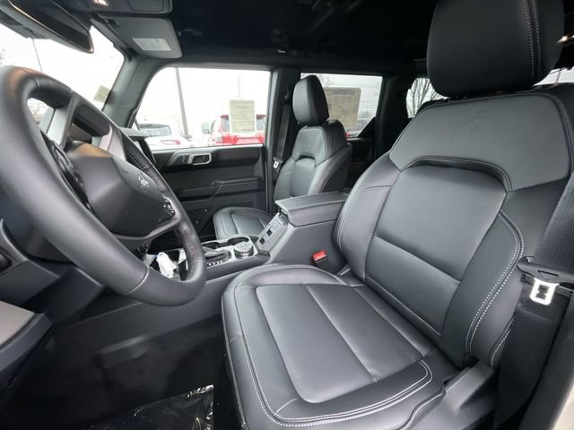 New 2025 Ford Bronco Outer Banks w/ Black Appearance Package image 15