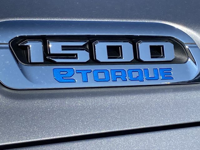New 2026 RAM 1500 4x4 Crew Cab image 20