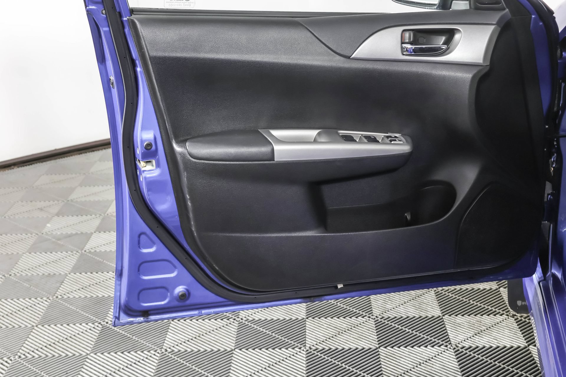 Used 2009 Subaru Impreza WRX Premium AWD/4WD image 32