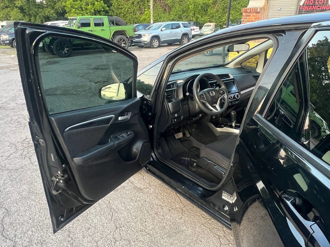 Used 2018 Honda Fit EX image 9