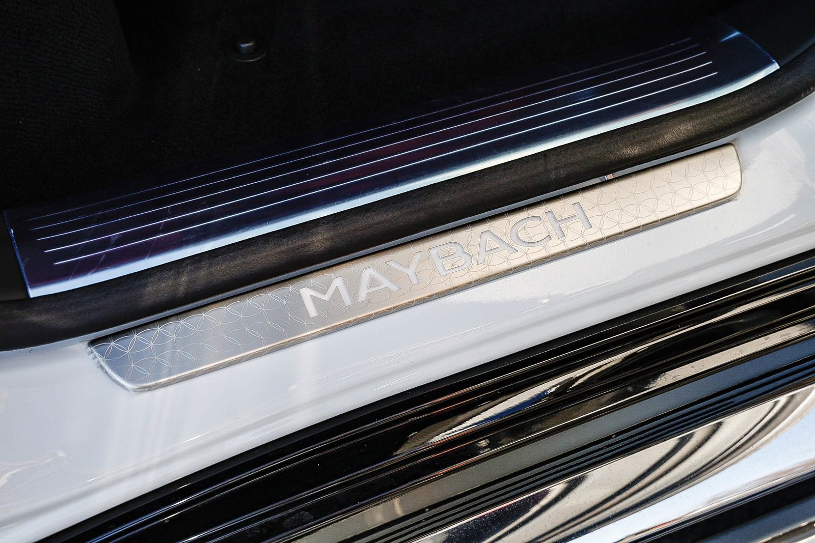 Certified 2025 Mercedes-Benz Maybach GLS 600 4MATIC image 24