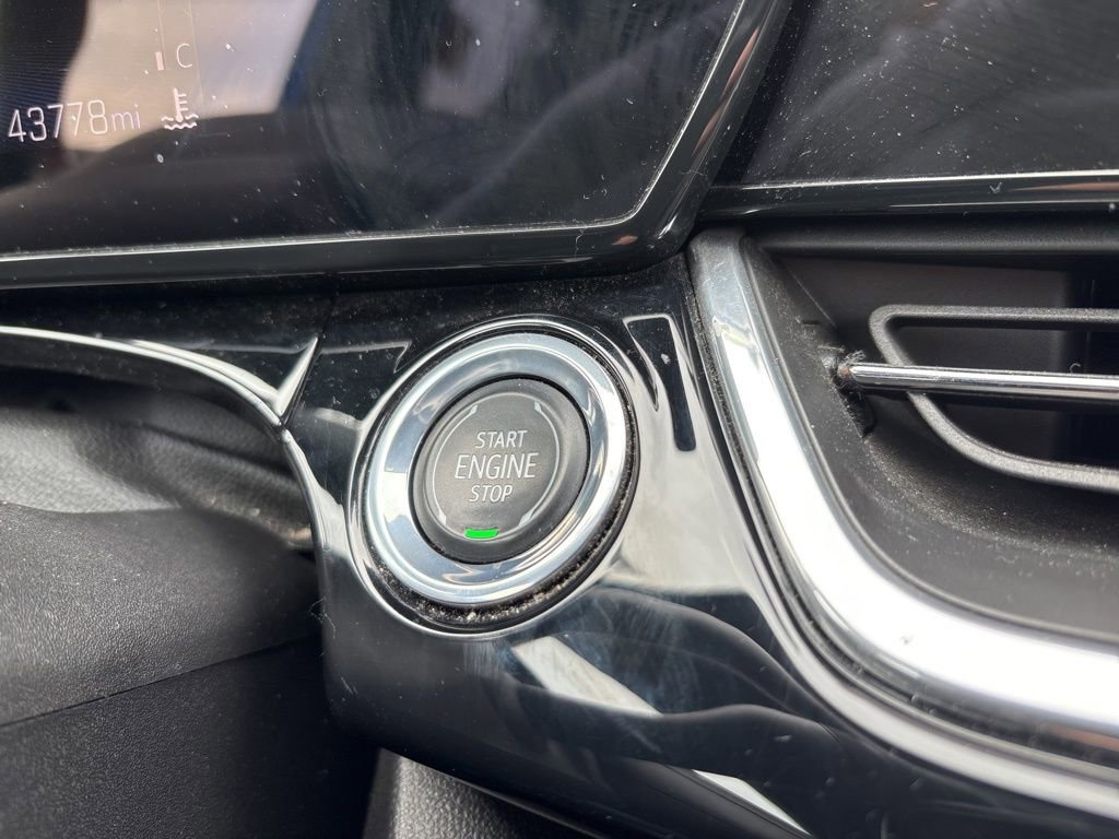 Used 2024 Chevrolet Trax RS w/ Sunroof Package image 25