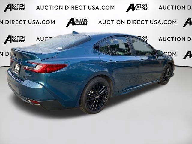 Used 2025 Toyota Camry SE image 19