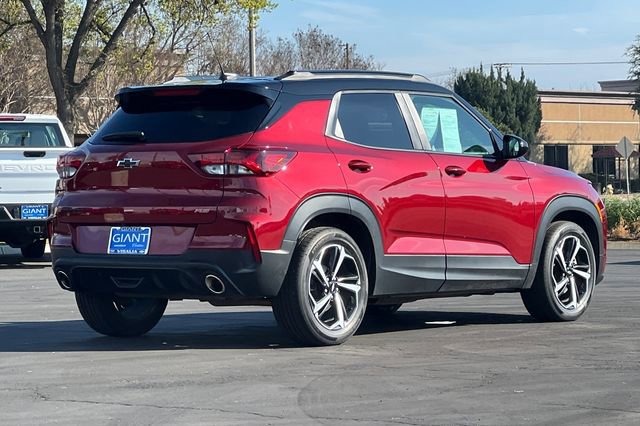Used 2023 Chevrolet TrailBlazer RS w/ Sun and Liftgate Package image 4