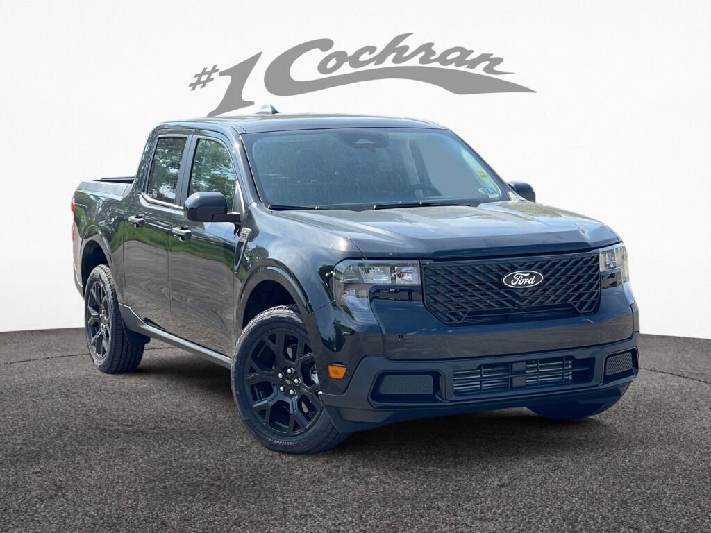 New 2025 Ford Maverick XLT w/ Black Appearance Package