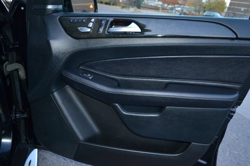 Used 2018 Mercedes-Benz GLE 43 AMG 4MATIC image 30