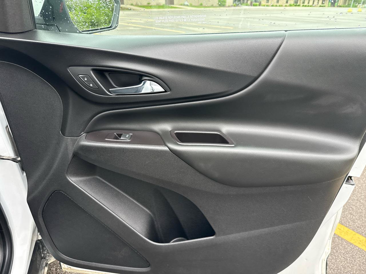 Used 2021 Chevrolet Equinox LT AWD/4WD image 25