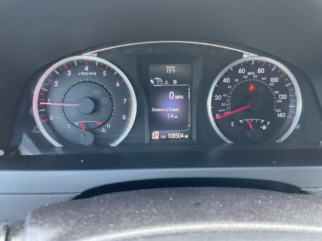 Used 2016 Toyota Camry SE FWD image 17