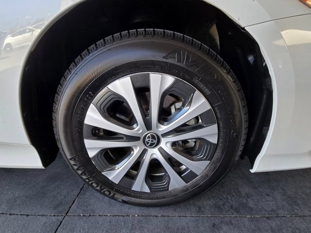 Used 2020 Toyota Prius Prime XLE FWD image 28